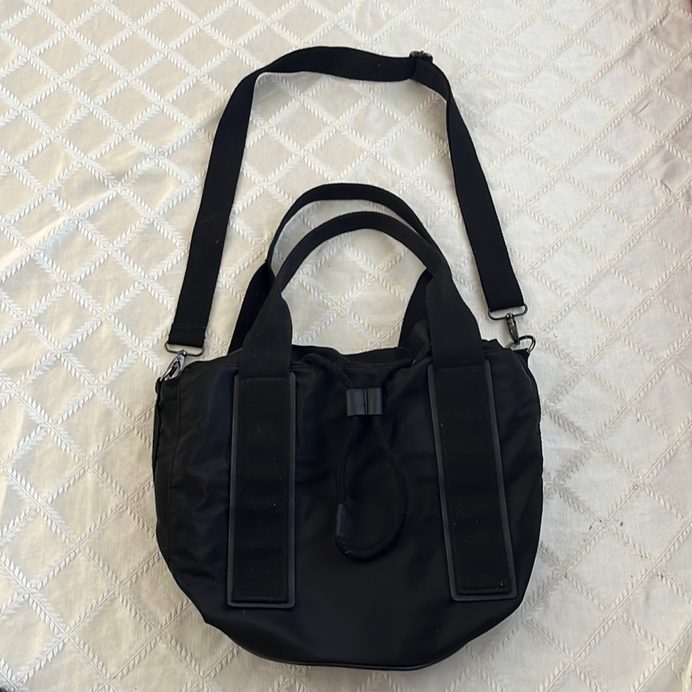 Fabletics cinch black gym bag